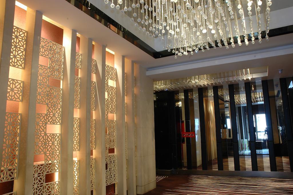 Harbin Yakelai Holiday Hotel ภายนอก รูปภาพ