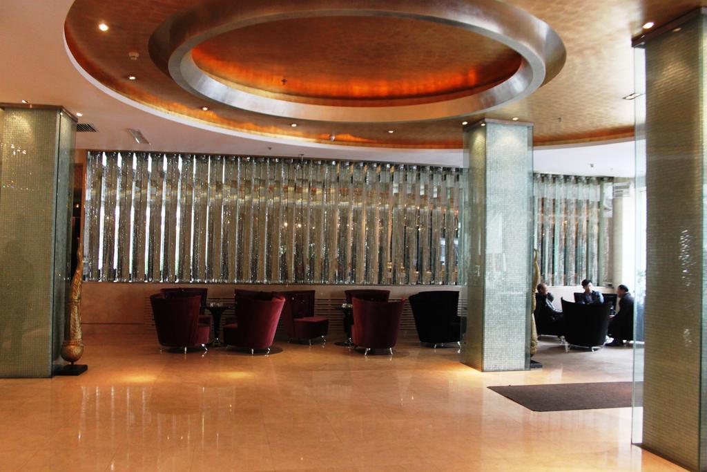 Harbin Yakelai Holiday Hotel ภายนอก รูปภาพ