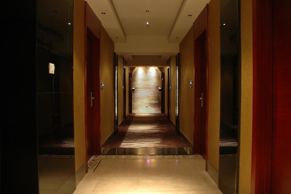 Harbin Yakelai Holiday Hotel ภายนอก รูปภาพ