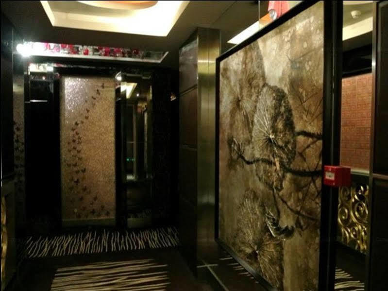 Harbin Yakelai Holiday Hotel ภายนอก รูปภาพ
